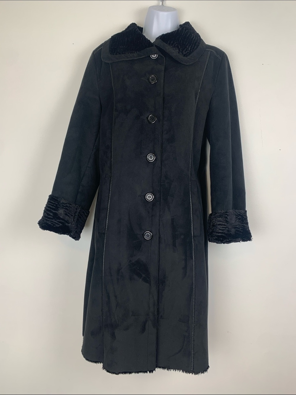 Mark Richards Classic Black Faux-Fur Trim Mid Length Coat Women’s Medium.